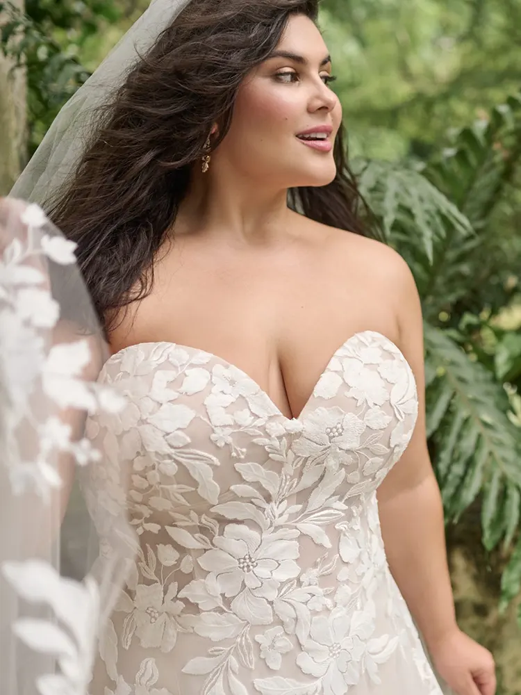 What are the Benefits of Layering in Bridal Fashion