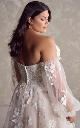 Plus-Size Wedding Dresses Lack Luxury Fabrics